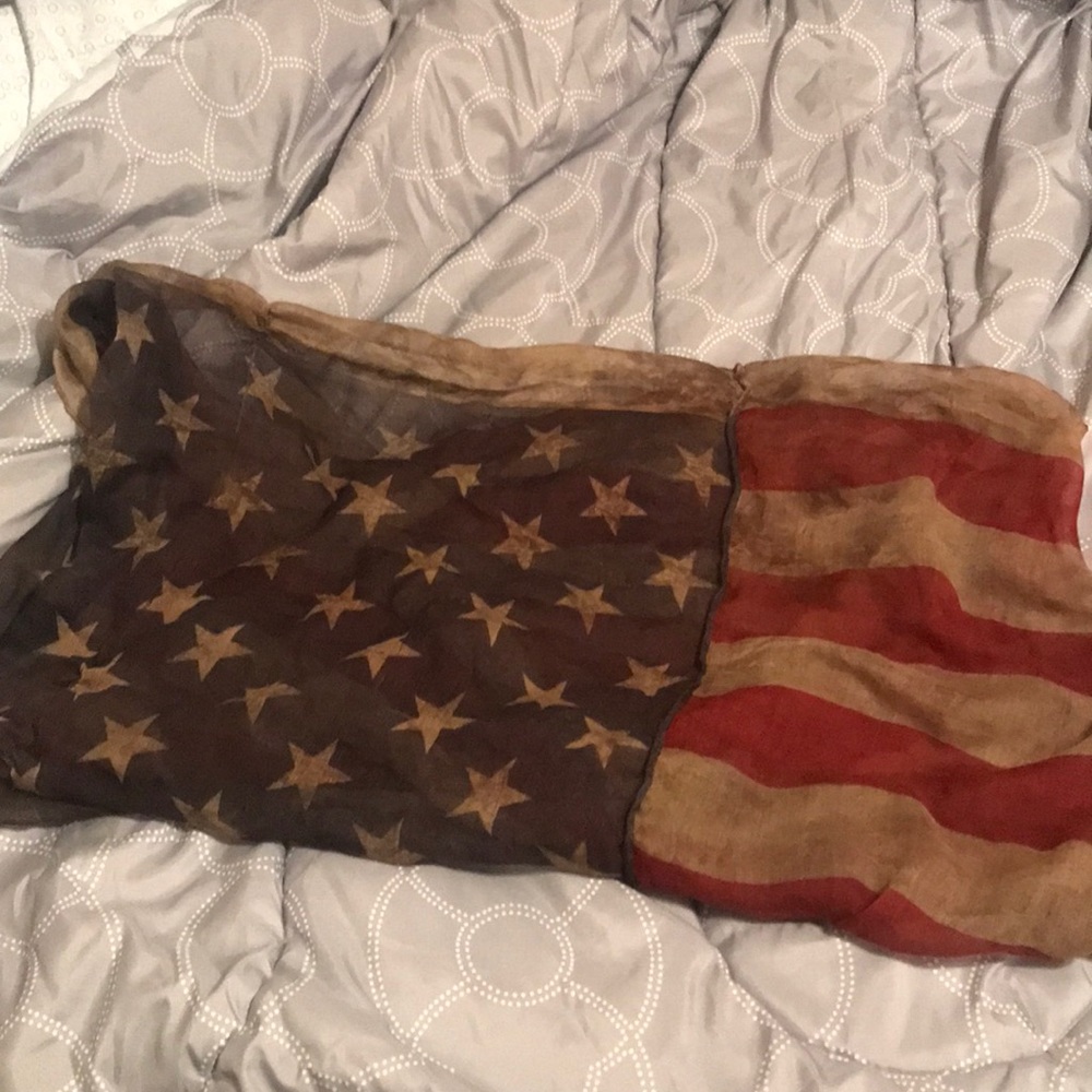 Patriotic infinity scarf